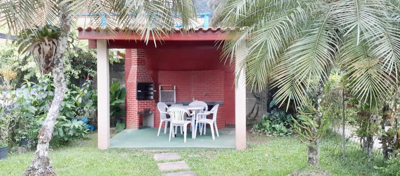 Apartamento Estilo Chale Com Piscina 우바투바 외부 사진
