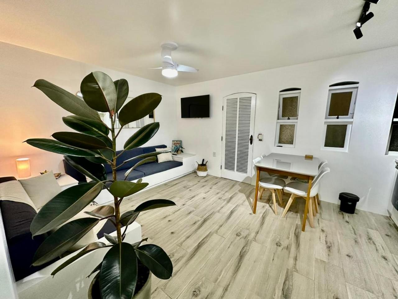 Apartamento Estilo Chale Com Piscina 우바투바 외부 사진