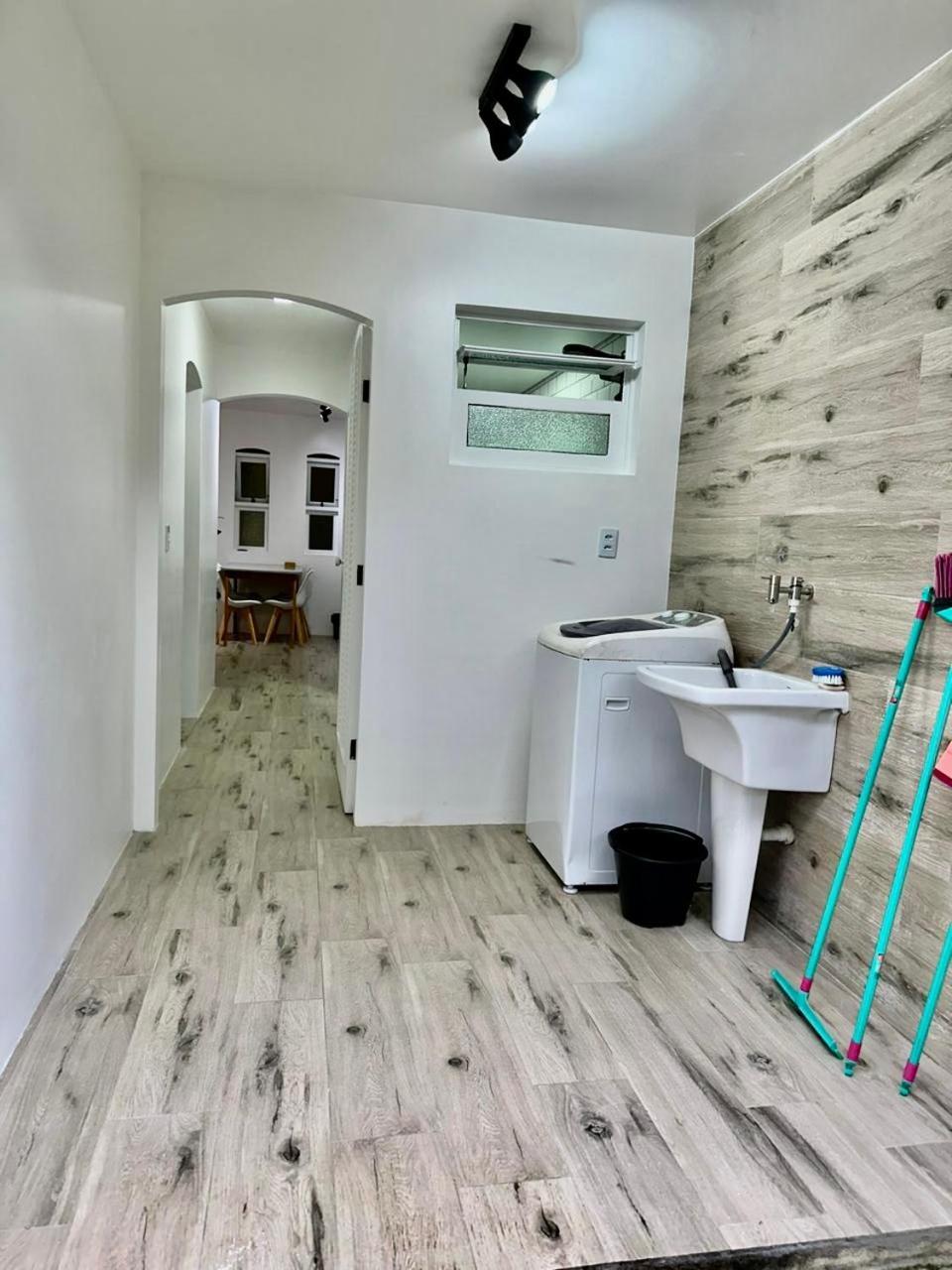 Apartamento Estilo Chale Com Piscina 우바투바 외부 사진
